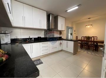 Casa · 314m² · 4 Quartos · 3 Vagas · 4 Suítes - Térrea - Melhor Localização