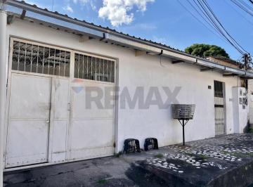 Casa · 206m² · 3 Quartos · 2 Vagas · Vendo casa  em Novo Aleixo