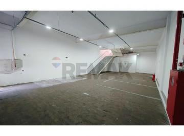 Comercial · 350m² · Loja para Locação na Lapa