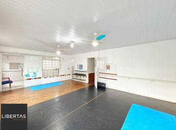 Comercial · 158m² · 7 Quartos · Excelente casa residencial/Comercial para vender no bairro cristo Redentor