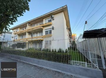 Apartamento · 73m² · 2 Quartos · Apartamento térreo no bairro Menino Deus em Porto Alegre