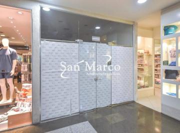 Comercial · 42m² · Loja Comercial Exclusiva para Aluguel no Centro de Curitiba | 41,88 m²