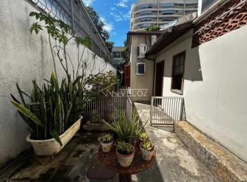 Apartamento · 221m² · 2 Quartos · Apartamento : / Residencial / Botafogo