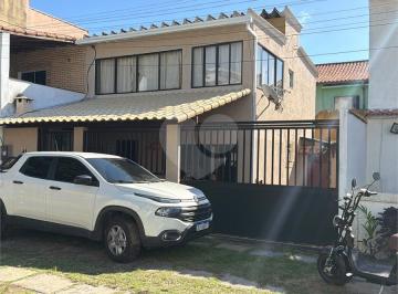 Casa · 150m² · 4 Quartos · 2 Vagas · Condomínio com 4 quartos à venda em Braga - RJ