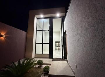 Casa de 3 quartos, Gama · Casa Moderna com 3 Suítes, Pé-Direito Alto e Área de Lazer Independente em Condomínio Fechado