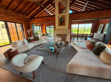 41f85c2e8a241a29bd1e6331e99bb92e6a7275a9 · Casa com 6 dormitórios, 664 m² - venda por R$ 32.000.000,00 ou aluguel por R$ 140.500,00/mês - Condo