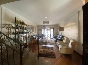 Casa · 300m² · 4 Quartos · 3 Vagas · Casa - Alto de Pinheiros - 4 Dormitórios sendo 2 Suítes - 300m²