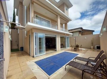 0a0bc73b243cf271a45616d40b1d92598835bfe0 · Casa Condomínio Portal do Jequitibá - 3 suítes sendo uma master com hidro e closet, Piscina aquecida