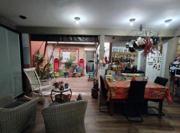 Casa · 160m² · 3 Quartos · 2 Vagas · Casa/ Vila Mariana, com 3 dormitórios, 1 suíte, 1 vaga e jardim
