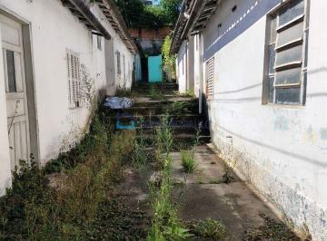 Terreno · 400m² · Terreno , com uma área total de 400 m² e uma frente de 10 metrôs.