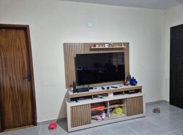 Casa · 199m² · 2 Quartos · Casa térrea com 2 quartos e 1 vaga de garagem na Vila Guaraní.