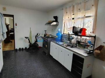 Casa · 118m² · 3 Quartos · 2 Vagas · Sobrado com 3 quartos, 2 vagas de garagem à venda.