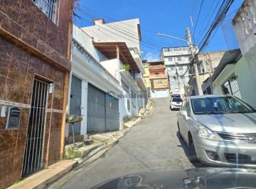 Casa · 100m² · 3 Quartos · 2 Vagas · Casa a venda na Região da Vila Santa Catarina.