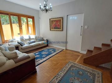Casa · 173m² · 3 Quartos · 2 Vagas · Casa à venda no Planalto Paulista com 3 Quartos sendo 2 suítes,2 Vagas e Quintal.