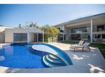 Casa de 4 quartos, Rio de Janeiro · Casa com 4 Suítes e Piscina na Barra da Tijuca | 521m²