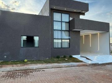 Casa de 3 quartos, Vicente Pires · Casa com 03 quartos e 200m² - 26 de Setembro
