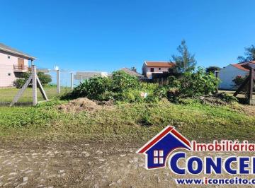 Terreno · 300m² · T358 - Terreno em excelente localização próximo ao mar no balneário Mariluz