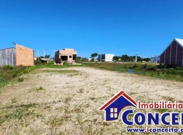 Terreno · 300m² · T63 - Terreno localizado em ótima localização no balneário Presidente