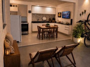 Casa de 4 quartos, Lauro de Freitas · Excelente Casa Duplex 3 Suítes à Venda em Ipitanga