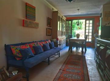 Casa de 3 quartos, Curitiba · Casa frente ao bosque preco abaixo do mercado