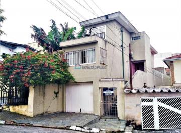 Casa · 160m² · 3 Quartos · 2 Vagas · Sobrado com 3 dormitórios, suíte, quintal e edícula no Jabaquara.