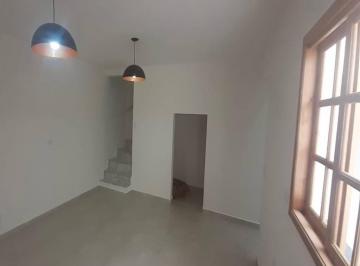 Casa · 250m² · 3 Quartos · 2 Vagas · Casa na Vila Monumento com 250m², 3 quartos, 2 vagas.