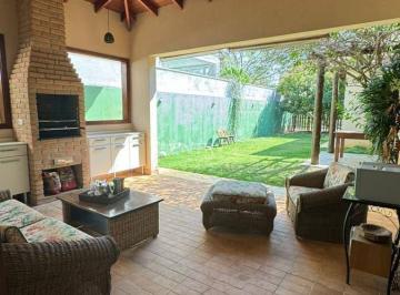 Casa · 208m² · 3 Quartos · 4 Vagas · Casa térrea com 3 suítes em condomínio fechado - Jundiaí - Sp