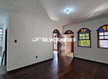 Casa · 213m² · 3 Quartos · 4 Vagas · Casa com 3 quartos, Alto Barroca - Belo Horizonte