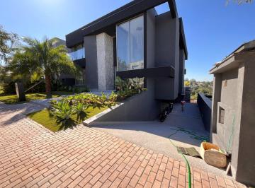 Casa · 550m² · 4 Quartos · 6 Vagas · Casa em Vila Caldas, Carapicuíba/SP de 550m² 4 quartos à venda por R$ 5.850.000,00