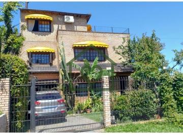 Casa · 4 Quartos · 3 Vagas · Casa em Cristal, Porto Alegre/RS de 0m² 4 quartos à venda por R$ 595.000,00