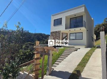 Casa · 210m² · 3 Quartos · 4 Vagas · Casa em Braunes, Nova Friburgo/RJ de 210m² 3 quartos à venda por R$ 1.197.000,00