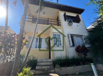 Casa · 4 Quartos · 5 Vagas · Casa em Petrópolis, Porto Alegre/RS de 0m² 4 quartos à venda por R$ 1.060.000,00
