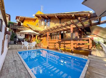 Casa · 250m² · 4 Quartos · 2 Vagas · Casa em Pendotiba, Niterói/RJ de 250m² 4 quartos à venda por R$ 1.200.000,00
