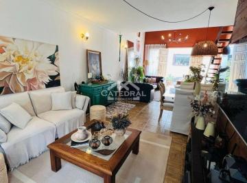 Casa · 163m² · 2 Quartos · 2 Vagas · Sobrado em Jardim do Lago, Jundiaí/SP de 163m² 2 quartos à venda por R$ 830.000,00