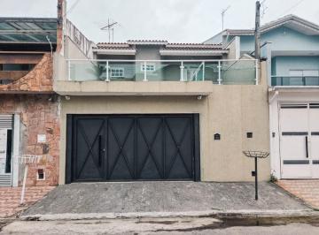 Casa · 254m² · 3 Quartos · 6 Vagas · Sobrado em Jardim dos Ipês, Suzano/SP de 254m² 3 quartos à venda por R$ 1.270.000,00