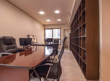 Comercial · 38m² · Sala comercial na Rua Américo Brasiliense, N. 2171 - Sala • 38 m²