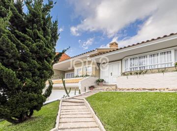 Casa · 370m² · 3 Quartos · 5 Vagas · Casa à venda - em Santa Felicidade