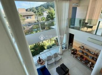 Casa · 280m² · 3 Quartos · Casa de Alto Padrão em Condomínio Fechado com Acesso Privativo à Praia - Rio Tavares | Florianópolis