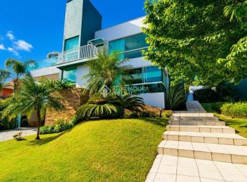 Casa · 280m² · 3 Quartos · Casa de Alto Padrão em Condomínio Fechado com Acesso Privativo à Praia - Rio Tavares | Florianópolis