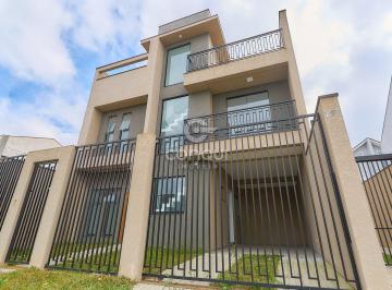 Casa · 101m² · 3 Quartos · 2 Vagas · Casa Moderna com Quintal Espaçoso e 3 Quartos em R
