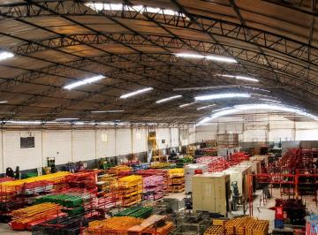 Comercial · 4000m² · 1 Quarto · 1 Vaga · Galpão 4.000m² com Doca - Paulista