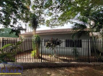 Casa · 140m² · 2 Quartos · 3 Vagas · LOCAÇÃO | Casa, com 2 dormitórios em Vila Morangueira, Maringá