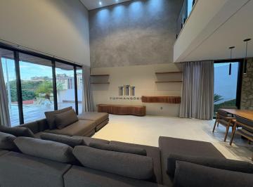 Casa · 377m² · 4 Quartos · 4 Vagas · Casa de alto padrão, nova e mobiliada com 4 suítes e Piscina suspensa em Alphavi