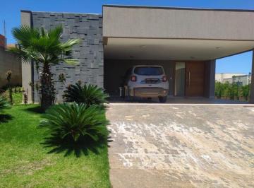 Casa · 240m² · 4 Quartos · 2 Vagas · Oportunidade!!Casa térrea com 4 quartos e espaço gourmet em condominio em Vespas
