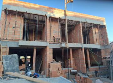 Casa · 117m² · 3 Quartos · 2 Vagas · Casa Geminada com 3 quartos à venda 117m² no Bairro Sinimbu em Belo Horizonte