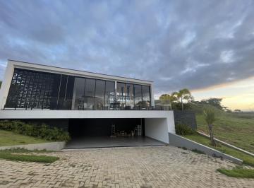 Casa · 360m² · 4 Quartos · 3 Vagas · Casa moderna mobiliada com 4 quartos, spa e piscina em Alphaville Vespasiano