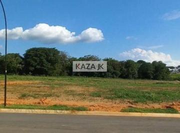 Terreno · 250m² · Comprar/vendo: Terreno à venda com 250m², plano, no condomínio de alto padrão Reserva Castanheiras,