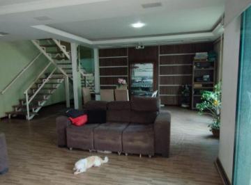 Casa de 3 quartos, Sobradinho · Sobrado 3 quartos suite hidro escriturada ac permuta
