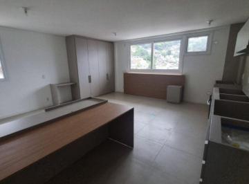 Apartamento de 1 quarto, Florianópolis · Novo Studio mobiliado com vaga garagem Centro Florianópolis