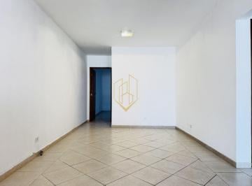 Casa de 3 quartos, Curitiba · Casa térrea com 3 quartos e 1 vaga em ótima localização no Xaxim